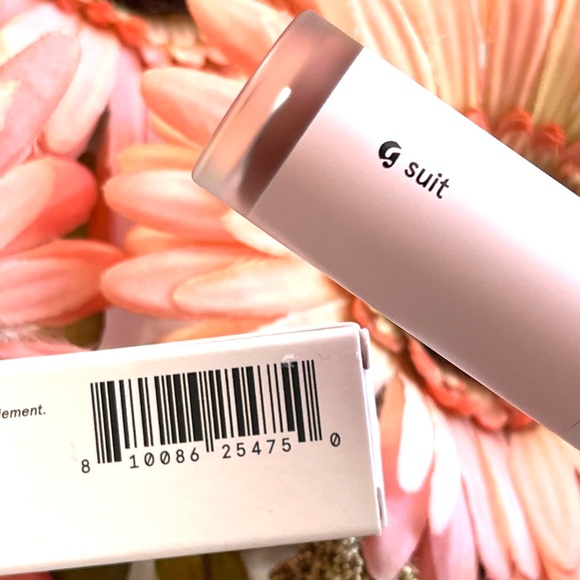 GLOSSIER G Suit Soft Touch Lip Creme LANE - Picture 10 of 12